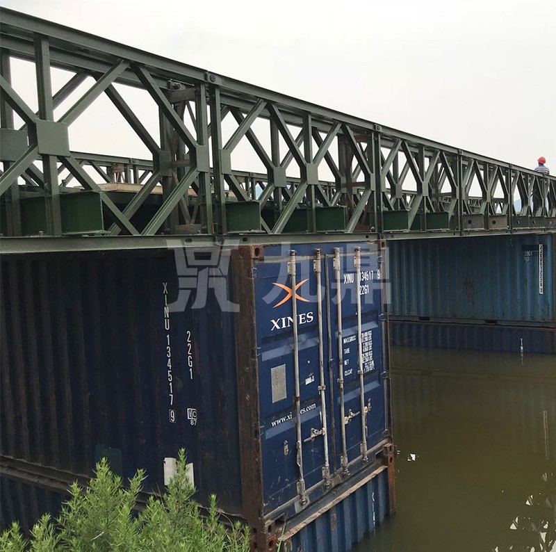 中國人民解放軍陸軍軍事交通學(xué)院臨時橋梁拼裝及試驗